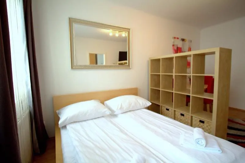Hotel Checkvienna Wilhelmstrasse 4*, Vienna